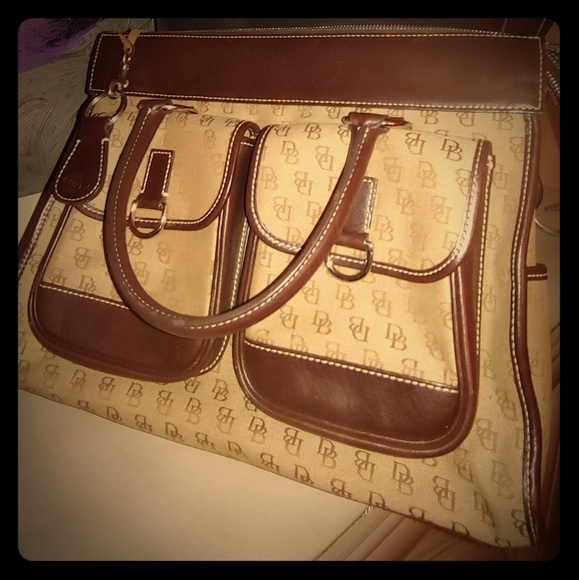 Dooney & Bourke Handbags - Vintage Dooney and Bourke!